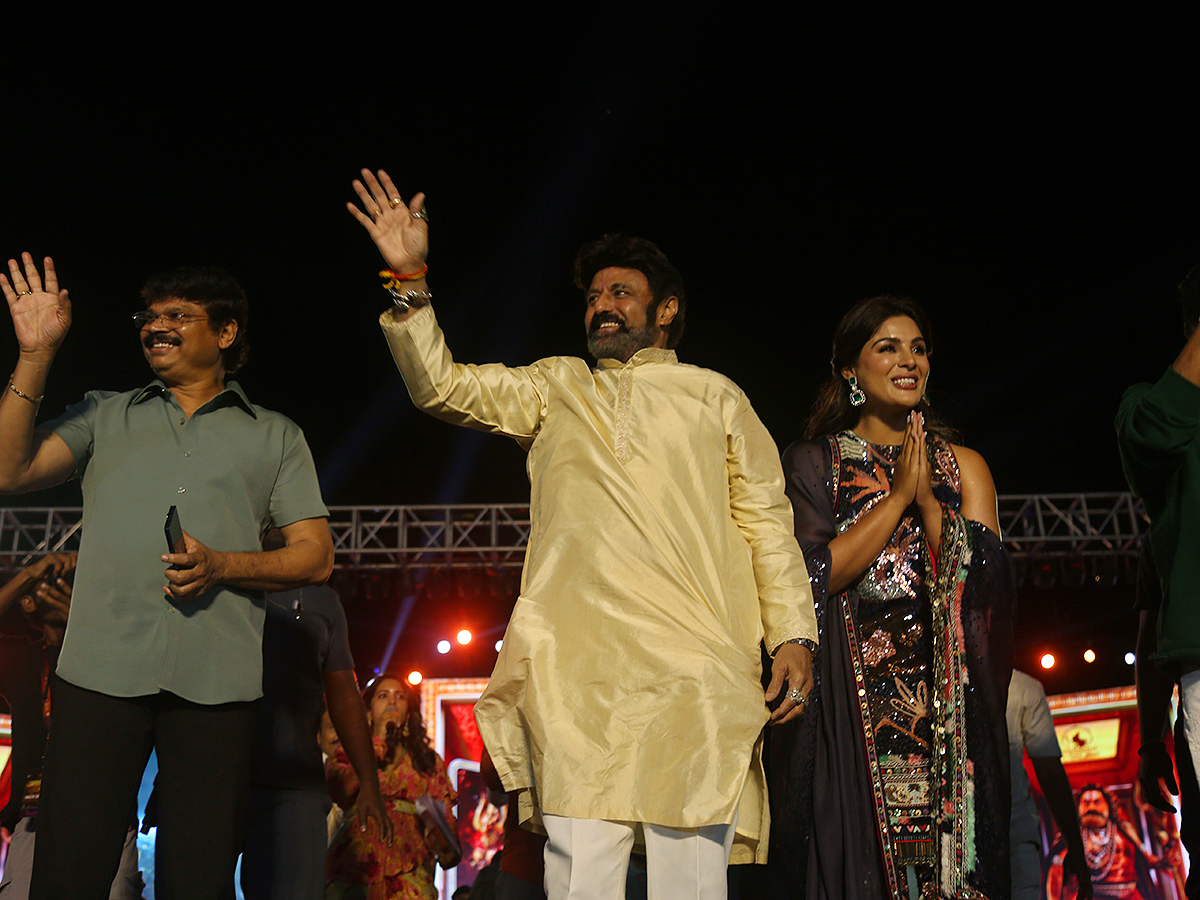 Nandamuri_20Balakrishna_20Akhanda_202_20Trailer_20Launch_20Photos__20_282_29.jpg 2