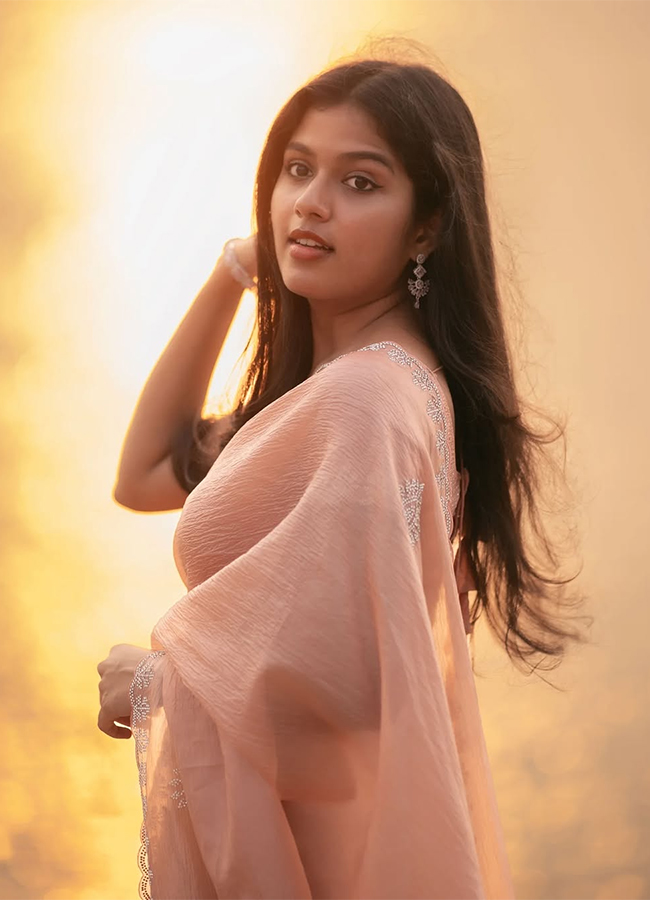 Raju_20Weds_20Rambai_20Movie_20Actress_20Tejaswi_20Rao_20HD_20Photos__20_285_29.jpg 5