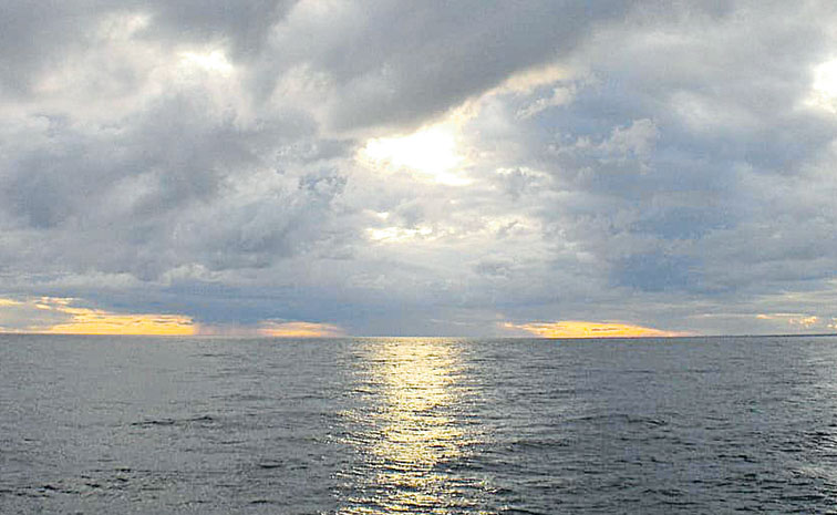 sea.jpg