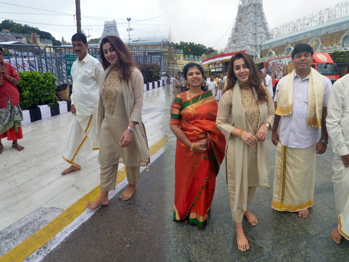 Nikki_20Galrani_20in_20tirumala_20title.jpg 1