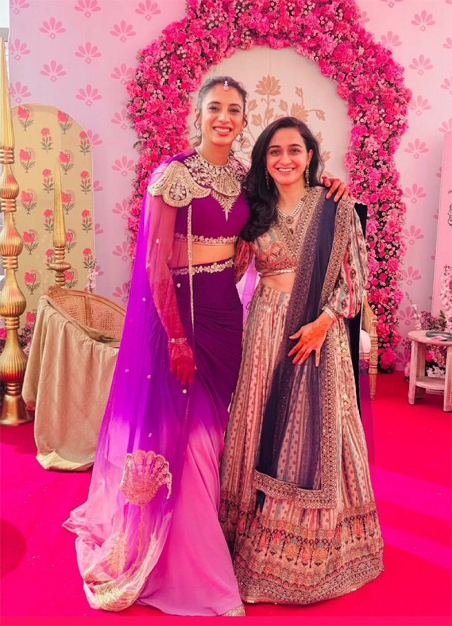 smriti_20mandhana_20wedding_20celebrations__20_284_29.jpg 4