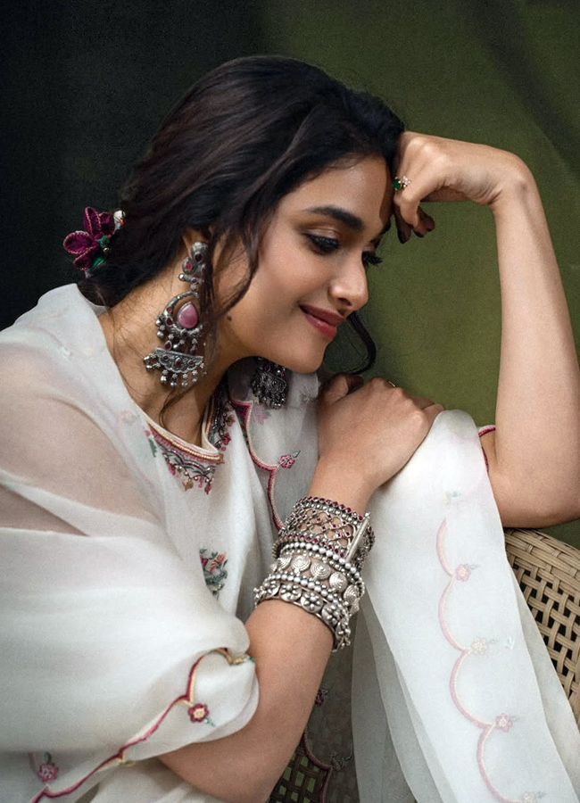 Keerthy_20suresh8.jpg 9