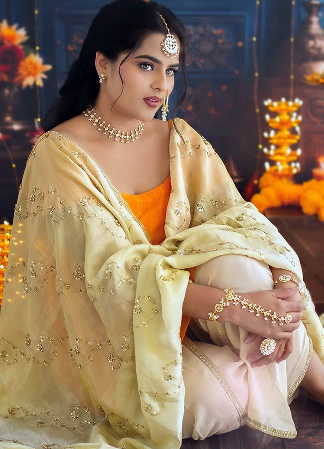 Kavya_20Kalyanram1.jpg 2