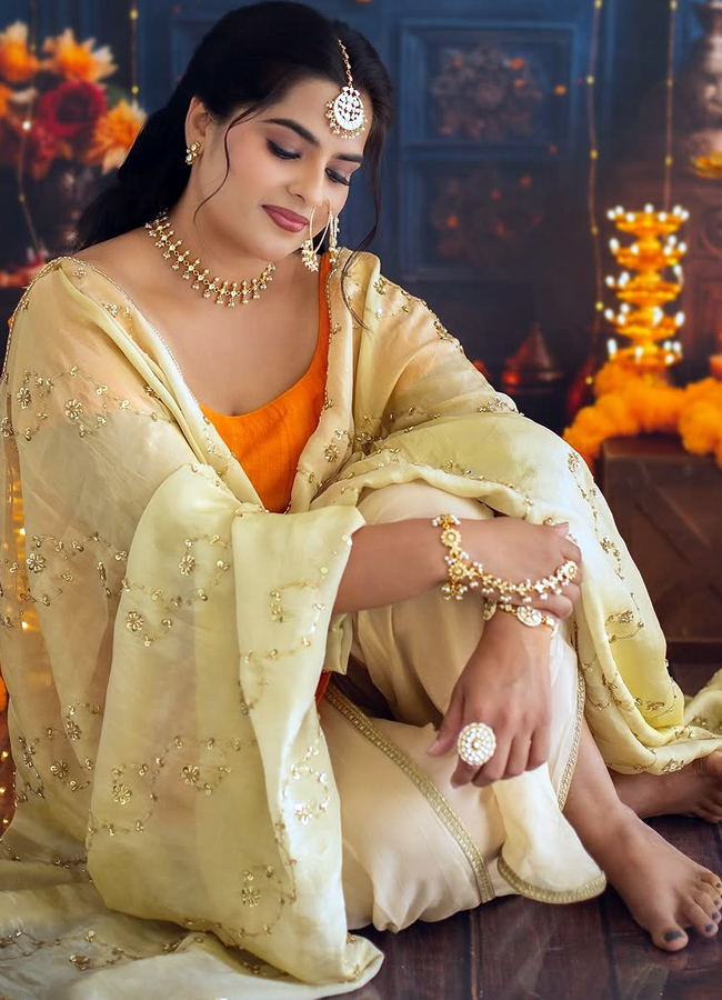 Kavya_20Kalyanram2.jpg 3