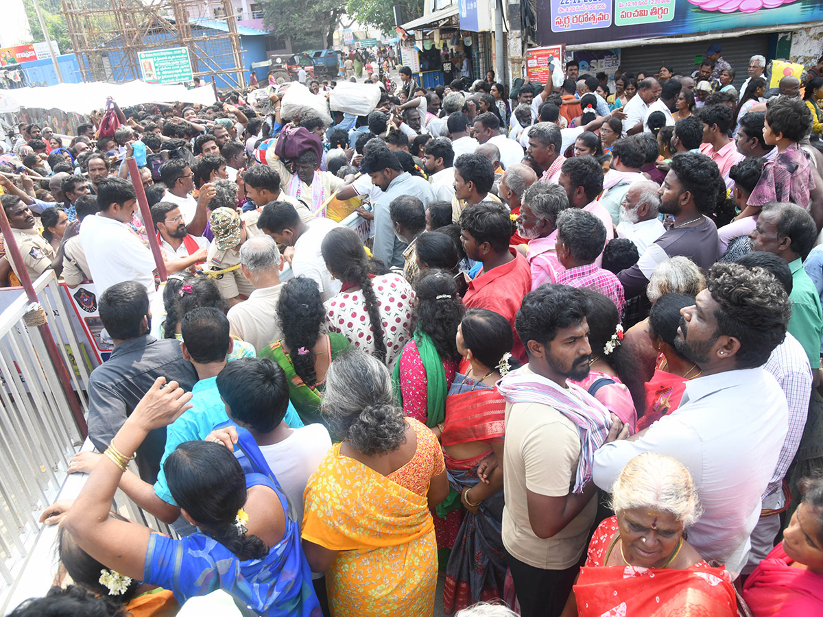 Tiruchanoor_20Panchami_20Theertham_20Photos__20_2821_29.jpg 21