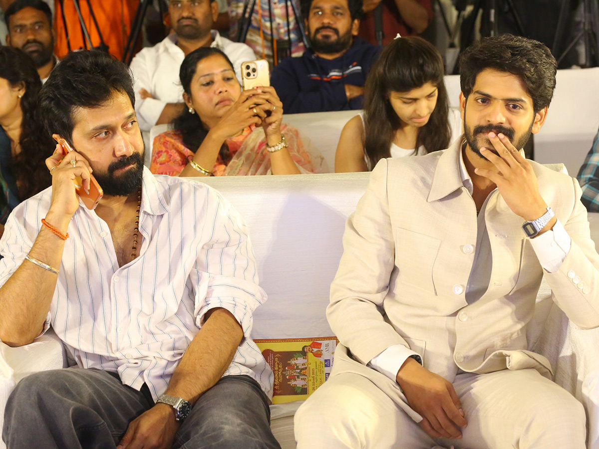 Raju_20Weds_20Rambai_20The_20Greatest_20Love_20Story_20MASS_20Success_20Meet_20__20_2811_29.jpg 11