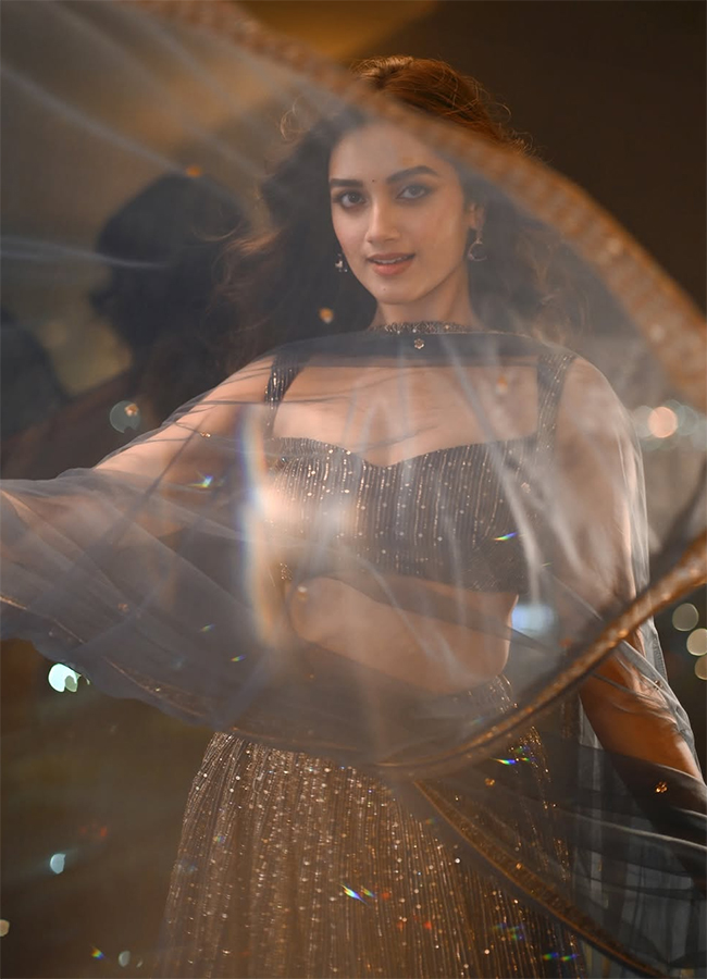 Tollywood_20Actress_20Bhagyashri_20Borse_20HD_20Photos__20_283_29.jpg 3