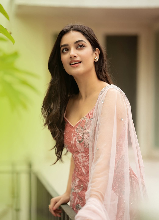 Tollywood_20Actress_20Bhagyashri_20Borse_20HD_20Photos__20_288_29.jpg 8