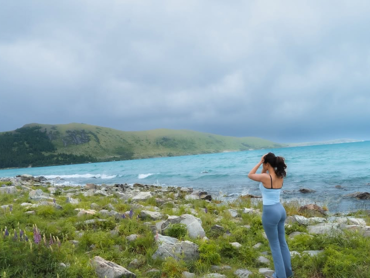 Actress_20Nabha_20Natesh_20Enjoying_20New_20zealand_20Trip_20Photos_20_2810_29.jpg 10