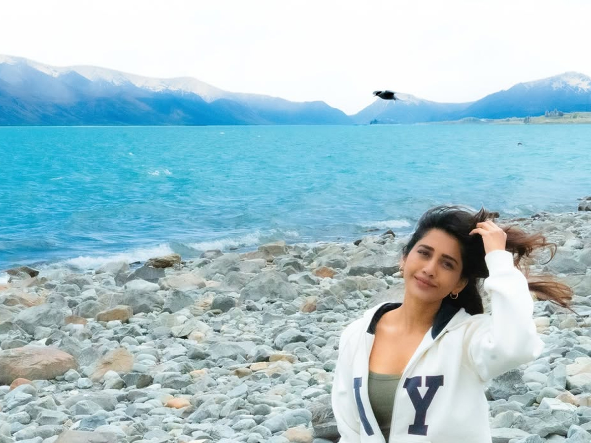 Actress_20Nabha_20Natesh_20Enjoying_20New_20zealand_20Trip_20Photos_20_282_29.jpg 2