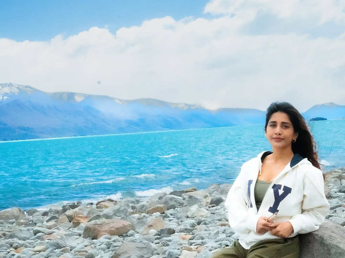 Actress_20Nabha_20Natesh_20Enjoying_20New_20zealand_20Trip_20Photos_20_289_29.jpg 9