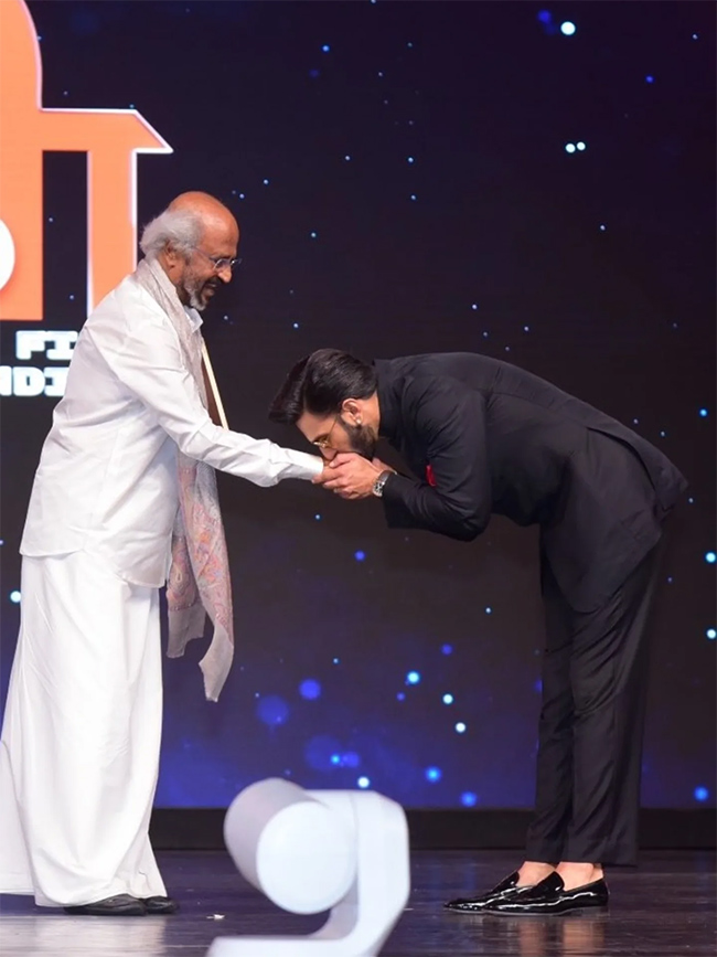Closing_20Ceremony_20of_20the_2056th_20International_20Film_20Festival_20of_20India_20__20_2819_29.jpg 19