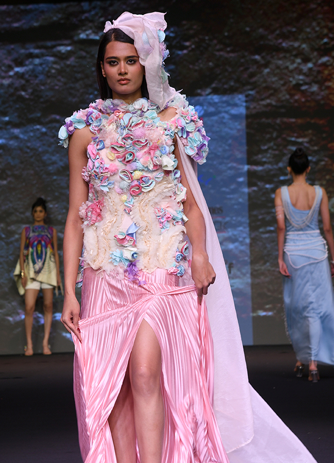 Fashion_20Show_20In_20Park_20Hyatt_20Hyderabad_20Photos__20_2811_29.jpg 11