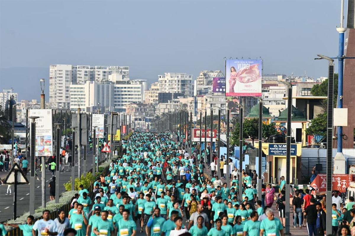 Vizag_20Marathon_20Rally_20Photos__20_2813_29.jpg 13