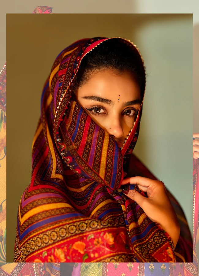 Anupama3_0.jpg 4