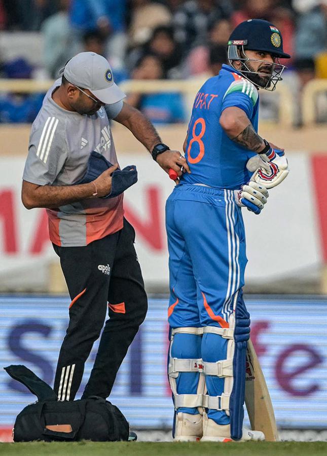 First_20One_20Day_20international_20Cricket_20Match_20India_20and_20South_20Africa__20_284_29.jpg 4