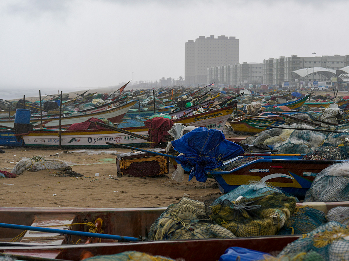 Heavy_20Rains_20in_20Tamil_20Nadu_20Cyclone_20Ditwah_20Affected__20_2817_29.jpg 17