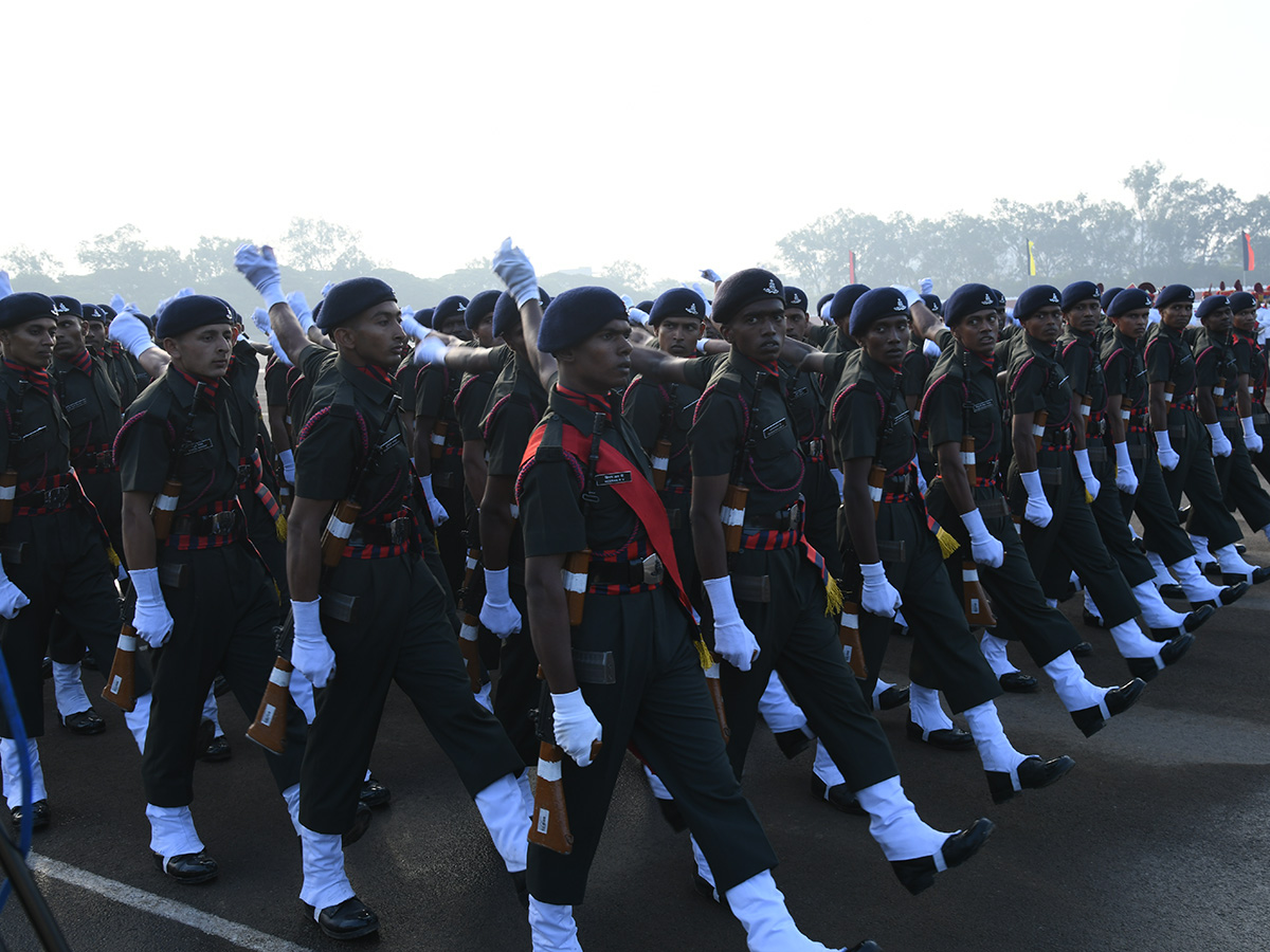 Passing_20out_20Parade_20of_20Agniveers_20at_20Palani_20Parade_20Ground__20_2812_29.jpg 12