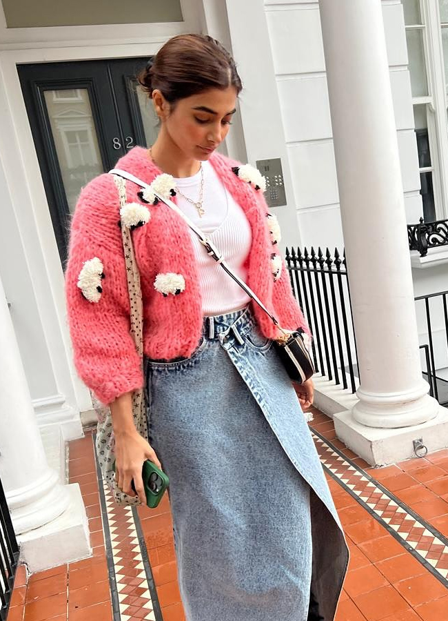 Pooja_20Hegde2.jpg 3