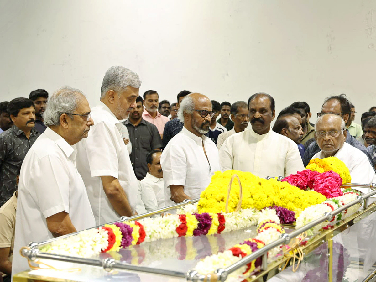 Rajinikanth_20And_20Suriya_20Vishal_20and_20more_20pay_20homage_20to_20AVM_20Saravanan__20_282_29.jpg 2