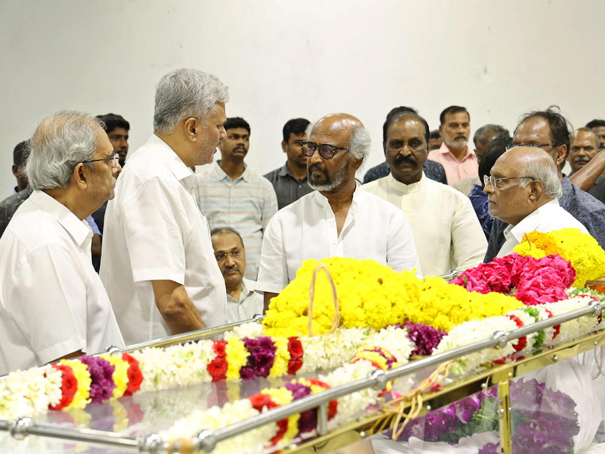 Rajinikanth_20And_20Suriya_20Vishal_20and_20more_20pay_20homage_20to_20AVM_20Saravanan__20_283_29.jpg 3