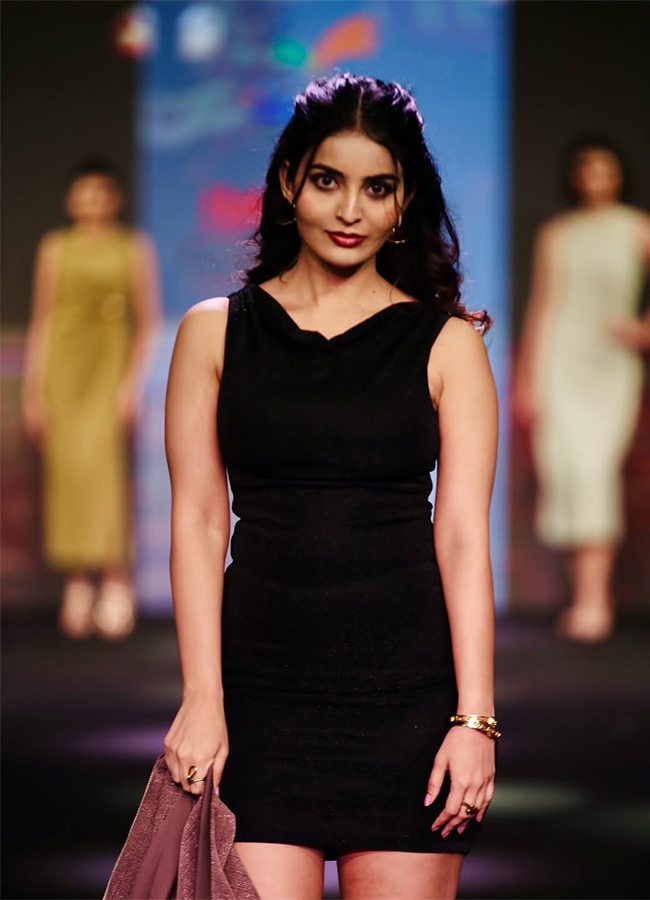 Ananya_20Nagalla_20At_20Hyderabad_20Times_20Fashion_20Week_202025__20_2816_29.jpg 16