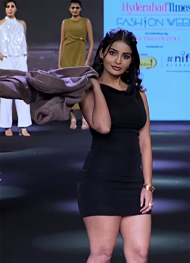 Ananya_20Nagalla_20At_20Hyderabad_20Times_20Fashion_20Week_202025__20_288_29.jpg 8