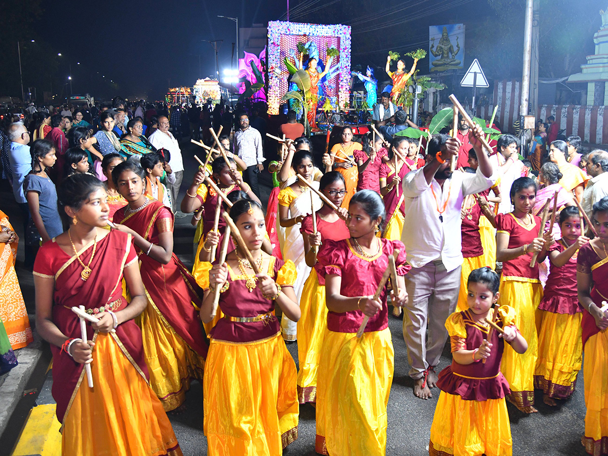 Kalasa_20Jyothi_20Utsav_20Grandly_20Performed_20AT_20Vijayawada_20Indrakeeladri_20hill__20_2814_29.jpg 14