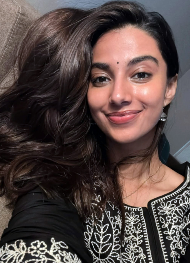 Meenakshi_20choudhary1.jpg 2