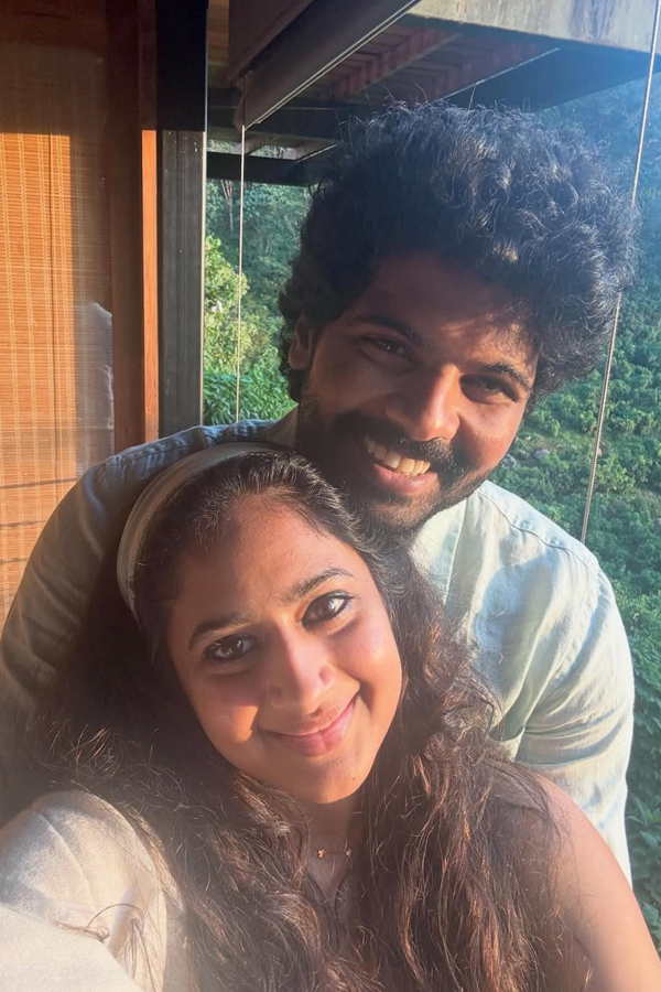 Music_20Director_20Keeravani_20son_20Hero_20Simha_20went_20on_20a_20vacation_20with_20His_20wife_20Photos_20_286_29.jpg 4