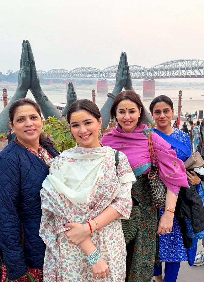 Sara_20tendulkar12.jpg 13