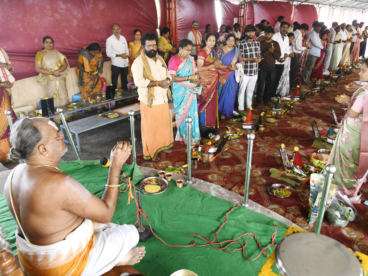 Sri_20Kanaka_20Mahalakshmi_20Ammavari_20Margasira_20Masotsavalu_20In_20Visakhapatnam__20_287_29.jpg 7