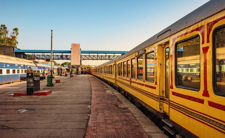 TRAIN.jpg