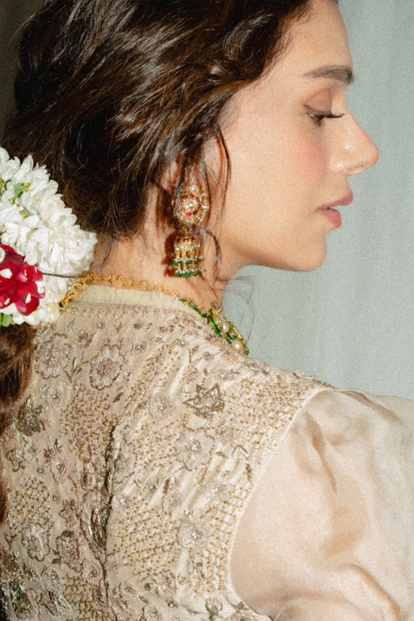 Aditi_20Rao_20Hydari_20Looks_20Stunning_20In_20Her_20Natural_20Beauty_20Photos_20_289_29.jpg 10