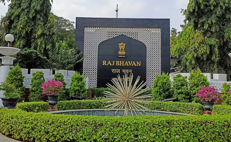 Telangana-CMO-And-Raj-Bhavan.jpg