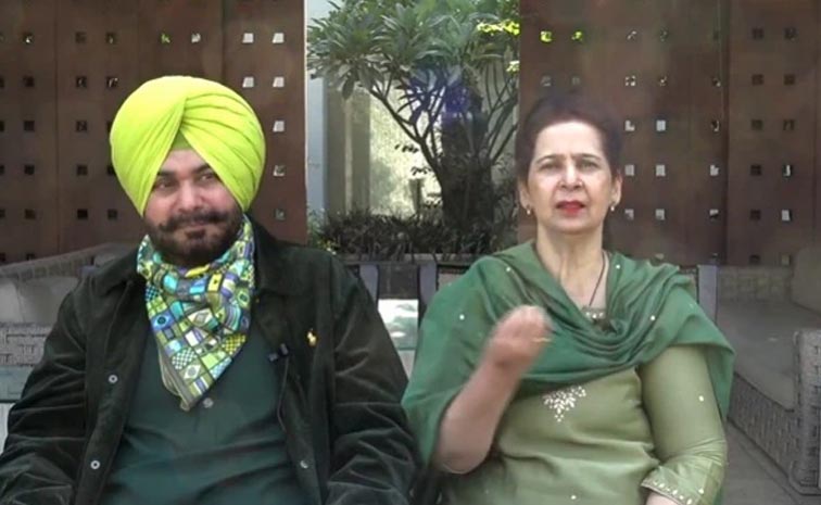 kaur.jpg