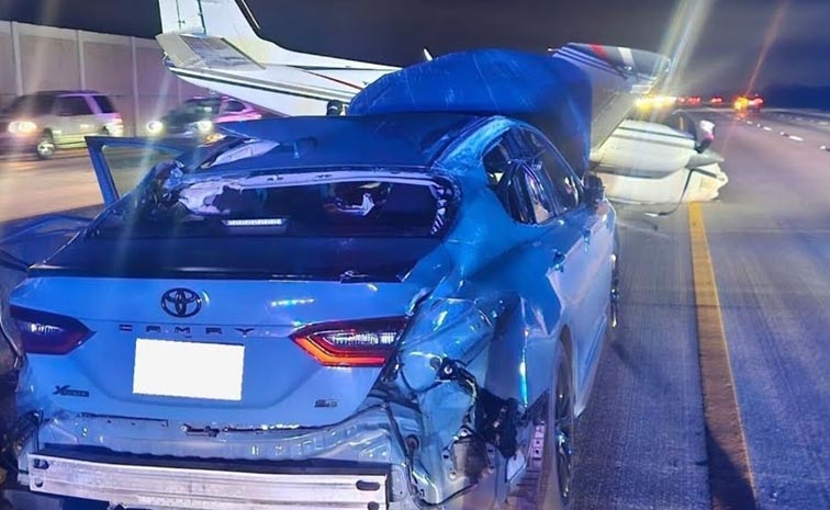 Car_Plane_Accident.jpg