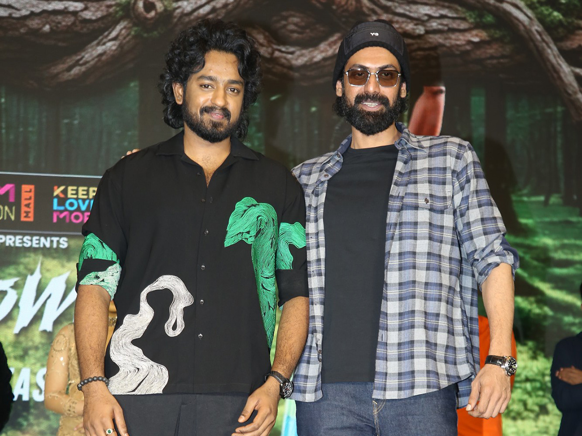 Roshan_20Kanakala_20Mowgli_20Movie_20Pre_20Release_20Event_20Photos__20_2812_29.jpg 12