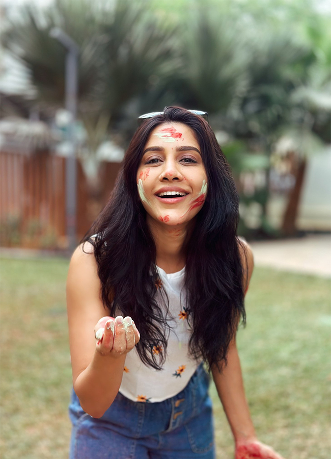 Tollywood_20Actress_20Nabha_20Natesh_20Birthday_20Special_20HD_20Pics__20_2816_29.jpg 16