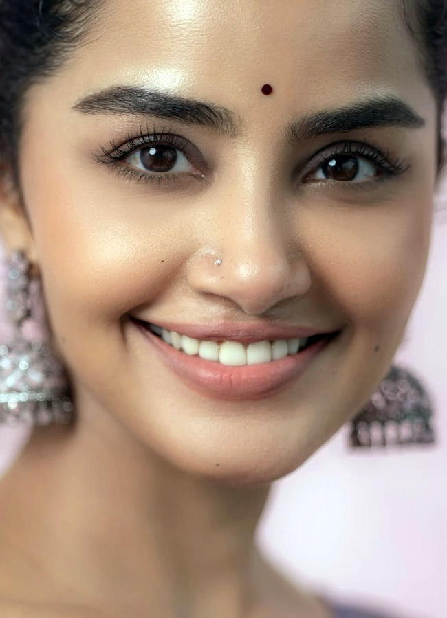 Anupamaparameswaran10.jpg 11
