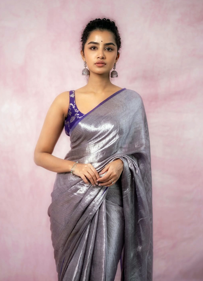 Anupamaparameswaran6.jpg 7