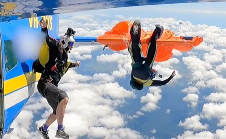 skydiver.jpg