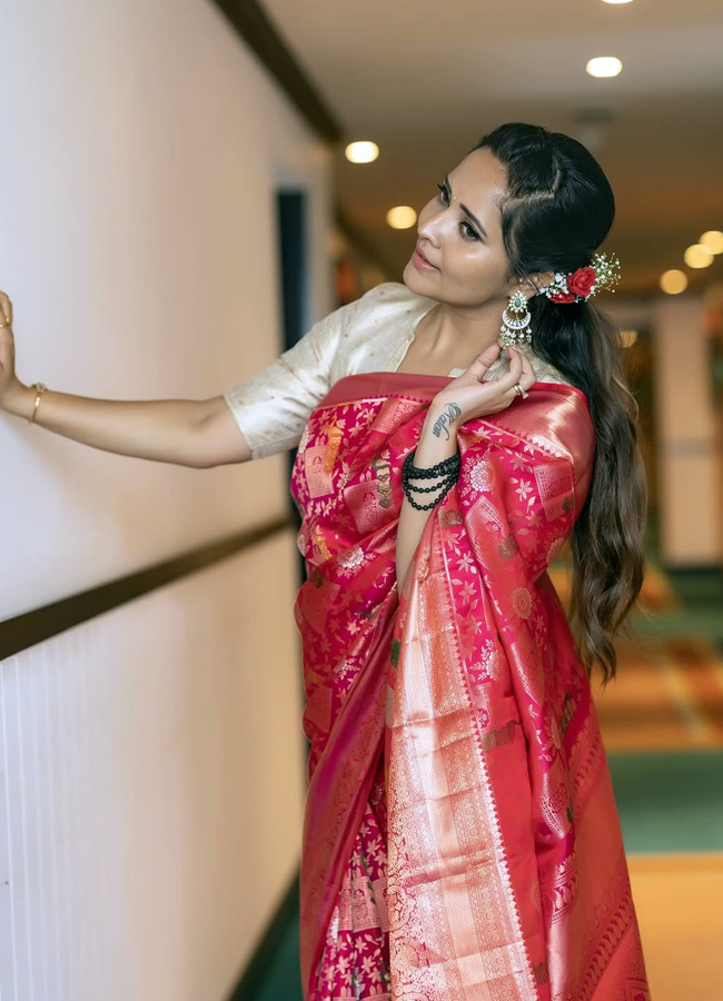 Anasuya2.jpg 3