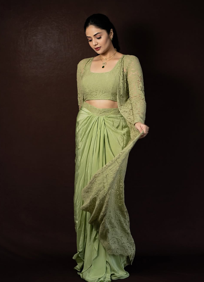 SreeMukhi2.jpg 3