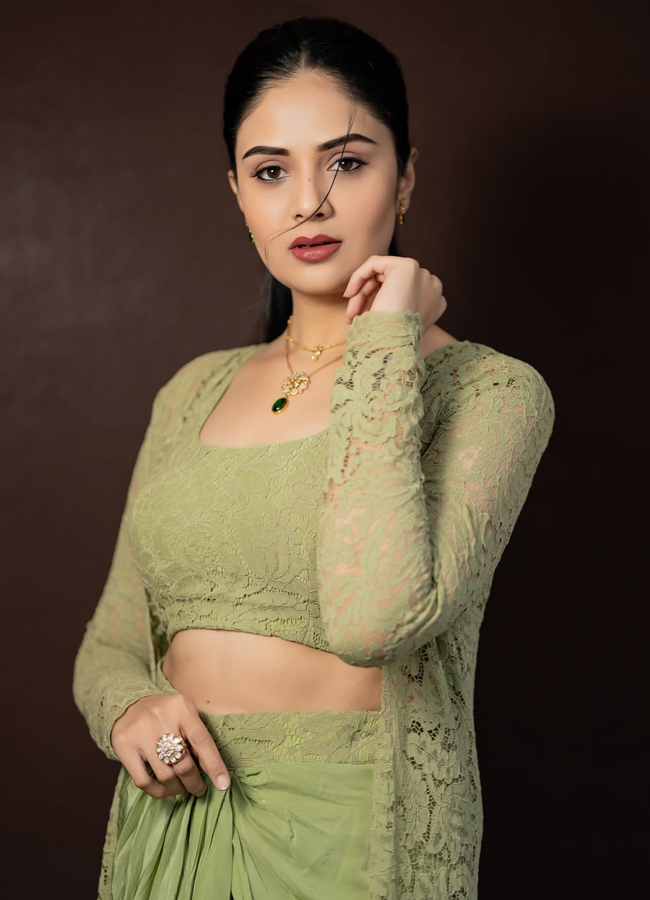 SreeMukhi4.jpg 5