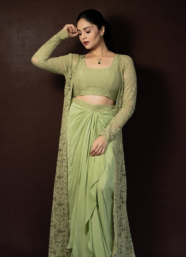 SreeMukhi5.jpg 6