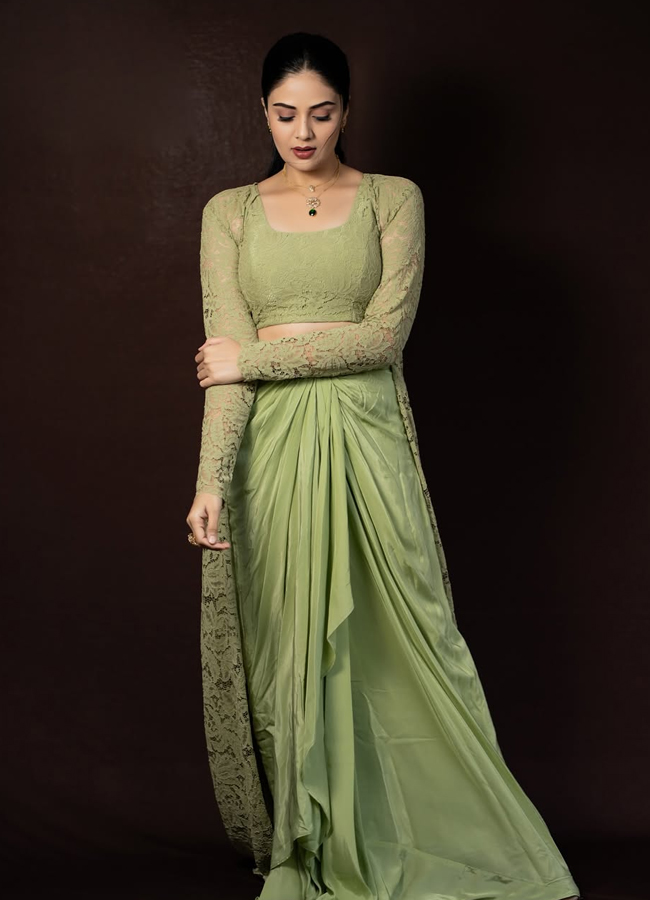 SreeMukhi7.jpg 8