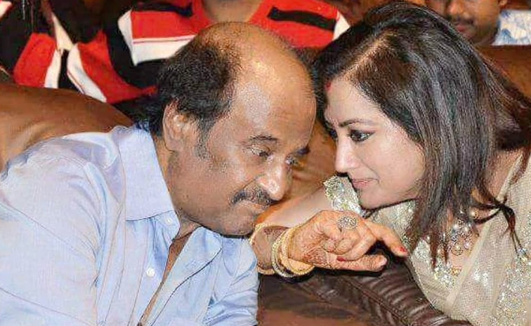 Super_20Star_20Rajinikanth_20Birthday.._20Sumalatha_20vintage_20memories_20Photos_20_286_29.jpg 8