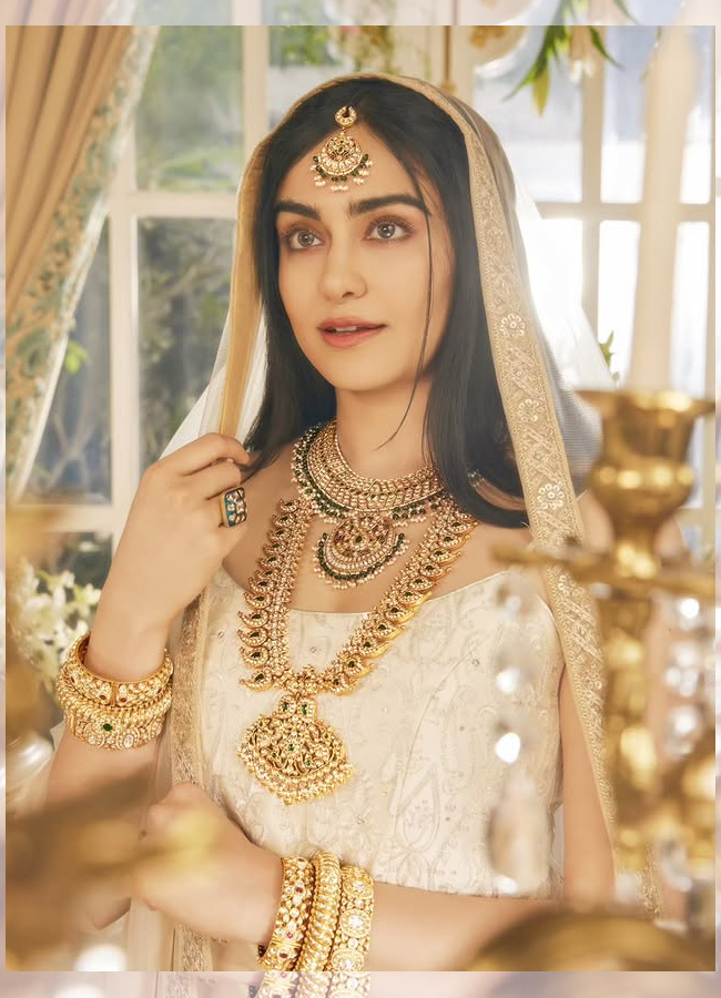 Adah_20sharma1.jpg 2