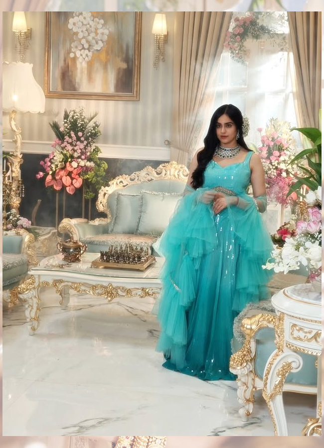 Adah_20sharma17.jpg 17